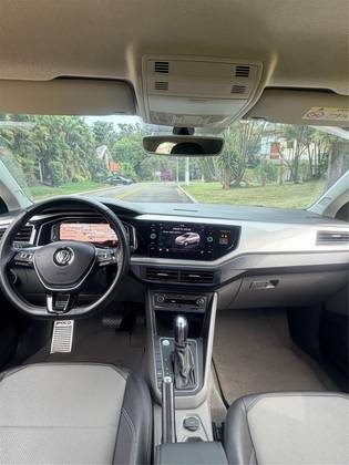 VOLKSWAGEN POLO 1.0 200 TSI HIGHLINE AUTOMÁTICO